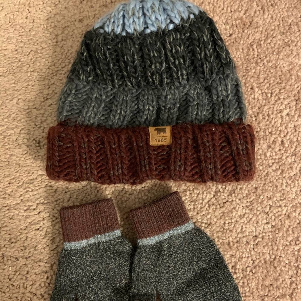 Boys/ Hat & Mitten set